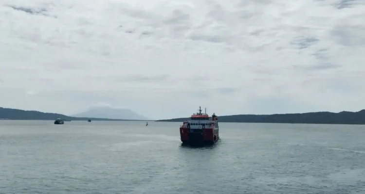 Ilustrasi - Kapal laut berlayar. Sumber foto: Antara