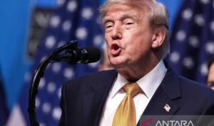 Presiden AS Donald Trump menggelar konferensi pers di Kompleks Kepresidenan sebagai bagian dari KTT NATO ke-36 para Kepala Negara dan Pemerintahan di Ankara, Turkiye, pada 8 Juli 2026. Sumber foto: Antara
