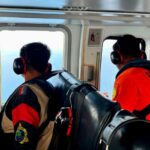 Proses pencarian KM Samudra Jaya Kelautan di Perairan Anambas, menggunakan helikopter pada Selasa (4/8/2026). Sumber foto: Antara
