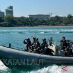 TNI AL dan Royal Australian Navy (RAN) melakukan latihan Minor War Vessel (MWV) dan penegakan hukum laut dalam ajang Cassowary Exercise di Australia, Jumat (31/7/2026). Sumber foto: Antara