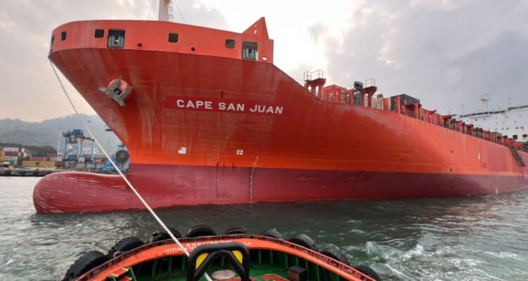 Pelabuhan Panjang menjadi area sandarnya MV Cape San Juan di Lampung untuk mendukung pelaksanaan latihan militer gabungan bersama (Latgabma) Super Garuda Shield 2026. Sumber foto: Antara