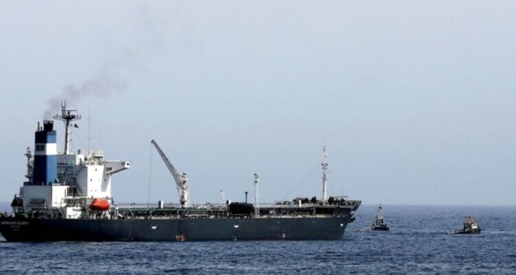 Ilustrasi kapal tanker minyak. Sumber foto: Antara