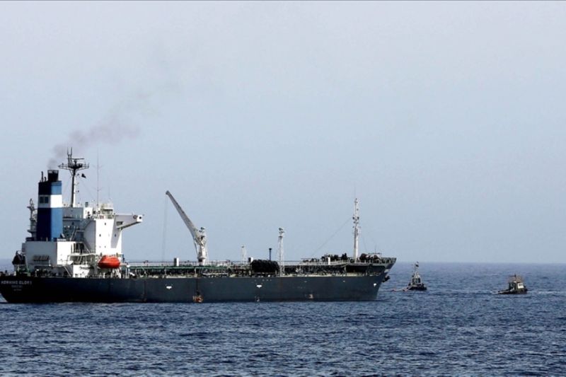 Ilustrasi kapal tanker minyak. Sumber foto: Antara