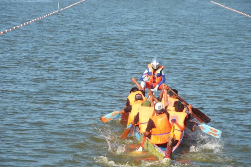 Festival Dayung Tejoasri IV di Bendungan Bengawan Mati, Desa Tejoasri, Kecamatan Laren, Lamongan. Sumber foto: Antara Festival Dayung Tejoasri IV di Bendungan Bengawan Mati, Desa Tejoasri, Kecamatan Laren, Lamongan. Sumber foto: Antara
