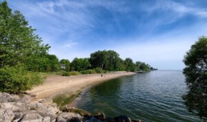 Danau Ontario di perbatasan Amerika Serikat dan Kanada yang mau diganti namanya menjadi Danau Amerika oleh Presiden Trump. Sumber foto: indomaritim/ist Danau Ontario di perbatasan Amerika Serikat dan Kanada yang mau diganti namanya menjadi Danau Amerika oleh Presiden Trump. Sumber foto: indomaritim/ist
