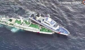 Bentrokan antarkapal penjaga pantai Filipina dan China. Sumber foto: Penjaga Pantai Filipina/PCG