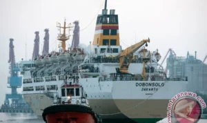 Kapal Motor Dobonsolo. Sumber foto: Antara Kapal Motor Dobonsolo. Sumber foto: Antara