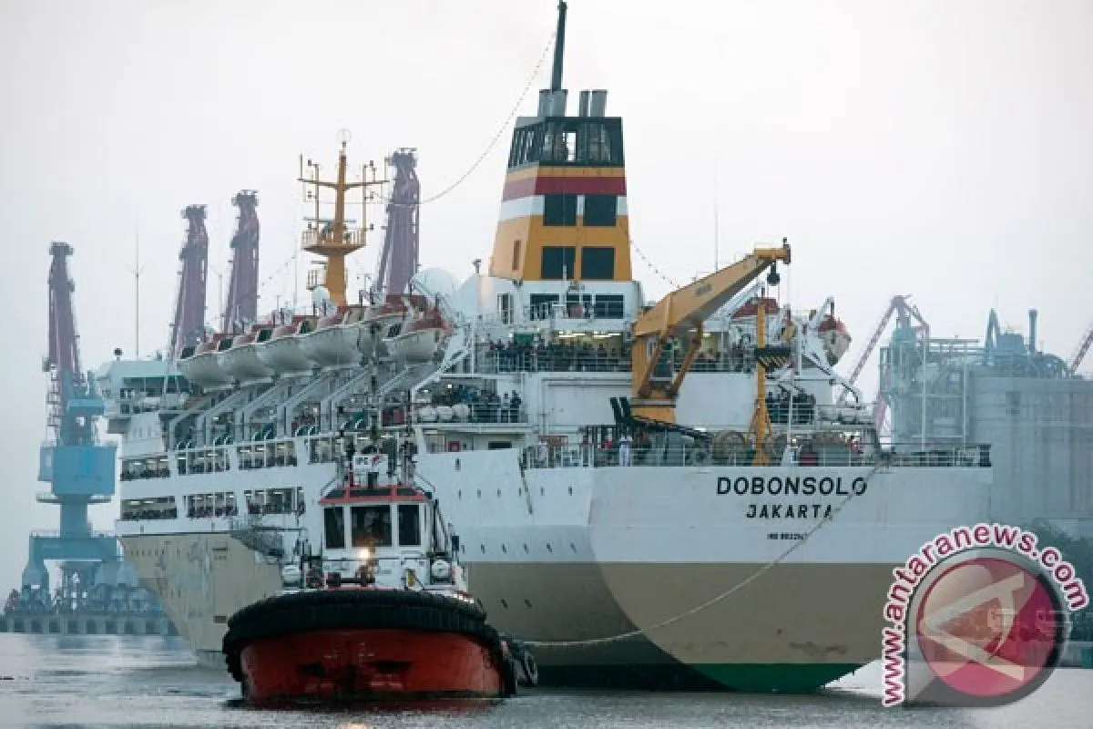 Kapal Motor Dobonsolo. Sumber foto: Antara Kapal Motor Dobonsolo. Sumber foto: Antara