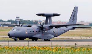 Ilustrasi - Pesawat pengintai (AWACS) jenis Boeing E-3B Sentry milik AS. Sumber foto: Antara