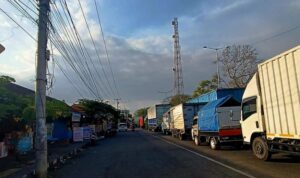 Antrian kendaraan menuju Pelabuhan Gilimanuk, Kabupaten Jembrana, Bali. Sumber foto: Antara