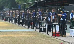 Kegiatan menembak "Fun Shooting" yang digelar di Lapangan Tembak Jusman Puger, Cilandak, Jakarta Selatan, Selasa (1/9/2026). Sumber foto: Antara Kegiatan menembak "Fun Shooting" yang digelar di Lapangan Tembak Jusman Puger, Cilandak, Jakarta Selatan, Selasa (1/9/2026). Sumber foto: Antara