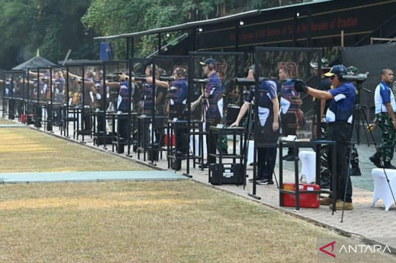 Kegiatan menembak "Fun Shooting" yang digelar di Lapangan Tembak Jusman Puger, Cilandak, Jakarta Selatan, Selasa (1/9/2026). Sumber foto: Antara Kegiatan menembak "Fun Shooting" yang digelar di Lapangan Tembak Jusman Puger, Cilandak, Jakarta Selatan, Selasa (1/9/2026). Sumber foto: Antara