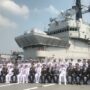 Jajaran pejabat TNI berfoto di atas KRI Sriwijaya-100 di Dermaga 107, Pelabuhan Tanjung Priok, Jakarta Utara, Kamis (24/9/2026). Sumber foto: Antara