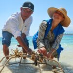 Putri Mahkota Swedia Victoria (kanan) saat melakukan kegiatan penanaman terumbu karang di pulau Gili Meno Kabupaten Lombok Utara Provinsi NTB di Lombok Utara, Minggu (6/9/2026). Sumber foto: Antara