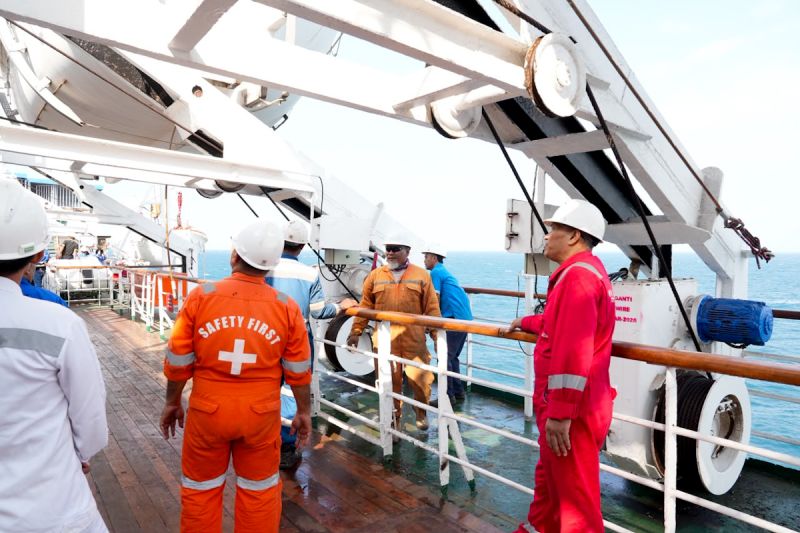 Suasana penyelenggaraan Fleet Safety Excellence Award 2026 yang digelar PT Pelni sebagai upaya memperkuat budaya keselamatan di seluruh armada perusahaan. Sumber foto: Antara Suasana penyelenggaraan Fleet Safety Excellence Award 2026 yang digelar PT Pelni sebagai upaya memperkuat budaya keselamatan di seluruh armada perusahaan. Sumber foto: Antara