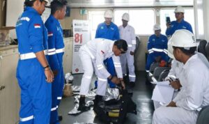 Safety meeting dan latihan keadaan darurat di KMP Portlink II yang diselenggarakan PT ASDP di Cabang Lembar, Lombok Barat, Nusa Tenggara Barat. Sumber foto: Antara