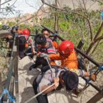 The joint search and rescue team evacuates the body of an Australian national who fell from a cliff at Kelingking Beach, Denpasar, on Saturday (September 12, 2026). Photo Source: Antara News Agency