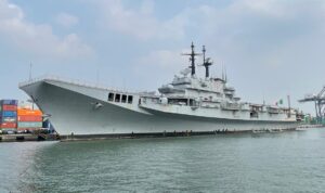 Kapal induk ITS Giuseppe Garibaldi yang akan berpangkalan di Lampung setelah menjadi KRI Sriwijaya-100. Sumber foto: indomaritim.com/RR Kapal induk ITS Giuseppe Garibaldi yang akan berpangkalan di Lampung setelah menjadi KRI Sriwijaya-100. Sumber foto: indomaritim.com/RR