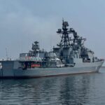 Fregat Angkatan Laut Rusia, Marshal Shaposhnikov-543 sandar di Pelabuhan Tanjung Priok, Rabu (30/9). Sumber foto: Indomaritim.com/Hes
