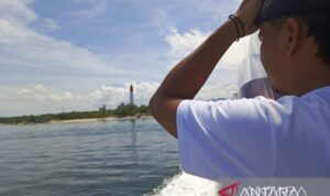 Kapal penumpang akan sandar di Pelabuhan Tanjung Kalian Kabupaten Bangka Barat. Sumber foto: Antara