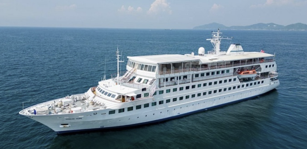 Kapal MV Doulus Hope yang merupakan kapal perpustakaan terapung internasional dengan 2.000 buku. Sumber foto: indomaritim.com/Ist Kapal MV Doulus Hope yang merupakan kapal perpustakaan terapung internasional dengan 2.000 buku. Sumber foto: indomaritim.com/Ist