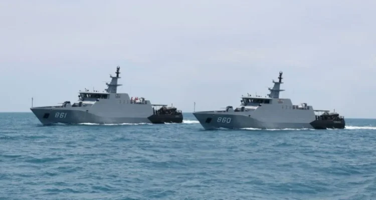 Ilustrasi - Kapal perang RI, KRI Lepu-861. Sumber foto: Antara