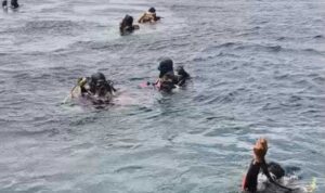 Arsip foto - Tim SAR mencari wisatawan Malaysia yang dilaporkan hilang saat menyelam di perairan Pulau Weh, Sabang, Aceh, Kamis (17/9/2026). Sumber foto: Antara