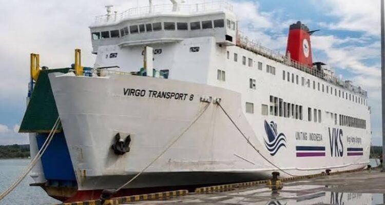 The Virgo Transport 8 vessel, which sank in the Java Sea while sailing from Surabaya to Banjarmasin on Sunday (September 13). Photo source: Disway.