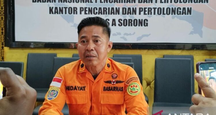 Hidayat, operations and preparedness chief at the Sorong search and rescue office. Sumber foto: Antara