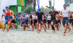 Para peserta adu lari pada ajang Indofood Bintan Triathlon 2026, di kawasan Lagoi Bay Beach, Bintan Resorts, Kabupaten Bintan, Kepri, Sabtu (3/10/2026). Sumber foto: Antara Para peserta adu lari pada ajang Indofood Bintan Triathlon 2026, di kawasan Lagoi Bay Beach, Bintan Resorts, Kabupaten Bintan, Kepri, Sabtu (3/10/2026). Sumber foto: Antara