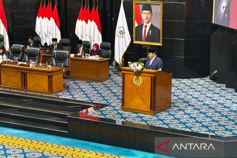 Gubernur DKI Jakarta Pramono Anung dalam Rapat Paripurna di Gedung DPRD DKI Jakarta, Kamis (1/10/2026). Sumber foto: Antara Gubernur DKI Jakarta Pramono Anung dalam Rapat Paripurna di Gedung DPRD DKI Jakarta, Kamis (1/10/2026). Sumber foto: Antara