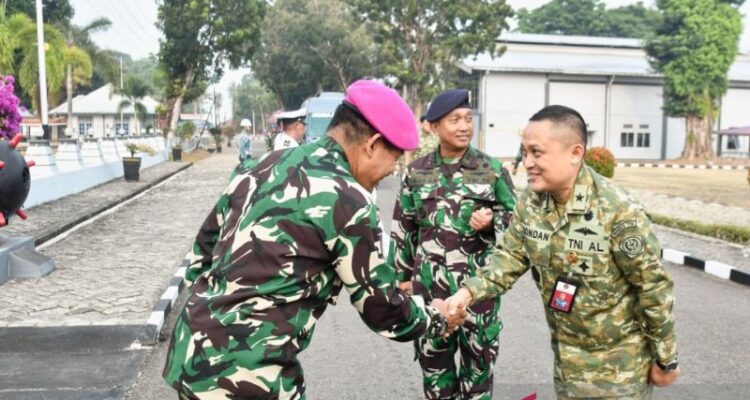 Kunjungan tim Monev Unhan ke Kodaeral IX Ambon, Kamis (22/10/2026). Sumber foto: Antara