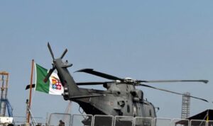 ITS Giovanni delle Bande Nere-P434 dengan helikopter NH90 NFH di buritan. Sumber foto: indomaritim.com/Hes-02 at 20.34.42 ITS Giovanni delle Bande Nere-P434 dengan helikopter NH90 NFH di buritan. Sumber foto: indomaritim.com/Hes