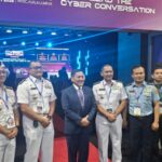 Mantan KASAL Laksamana TNI (Purn) Prof. Dr. Marsetio bersama para perwira TNI saat menghadiri acara CyberDSA di Kuala Lumpur, Malaysia, Selasa, 6 Oktober 2026. Sumber foto: indomaritim.com/PW