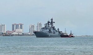 Tiga Kapal perang Rusia tiba di Penang, Malaysia setelah berkunjung ke Tanjung Priok. Sumber foto: Angkatan Laut Malaysia Tiga Kapal perang Rusia tiba di Penang, Malaysia setelah berkunjung ke Tanjung Priok. Sumber foto: Angkatan Laut Malaysia