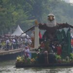 Perahu hias berlayar di Danau Sunter, Tanjung Priok, Jakarta Utara, dalam Festival Cilung (Cinta Lingkungan) 2026, Minggu (18/10/2026). Sumber foto: Antara
