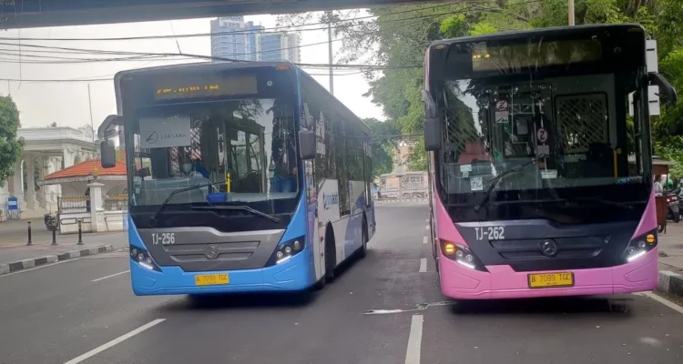 Bus Transjakarta. Sumber foto: Antara