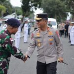 Kapolda Maluku bersama Dankodaeral IX melakukan pertemuan untuk memperkuat pengamanan perairan, di Ambon, Maluku. Sumber foto: Antara