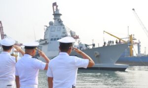 Fregat Italia, ITS ITS Giovanni Delle Bande Nere-P434 berkunjung ke Tanjung Priok. Sumber foto: Dinas Penerangan Kodaeral III Fregat Italia, ITS ITS Giovanni Delle Bande Nere-P434 berkunjung ke Tanjung Priok. Sumber foto: Dinas Penerangan Kodaeral III