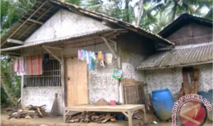 Ilustrasi - Rumah tidak layak huni. Sumber foto: Antara Ilustrasi - Rumah tidak layak huni. Sumber foto: Antara