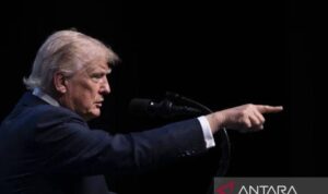 Presiden Amerika Serikat Donald Trump saat konferensi pers di Ankara, Turkiye, (8/7/2026). Sumber foto: Antara