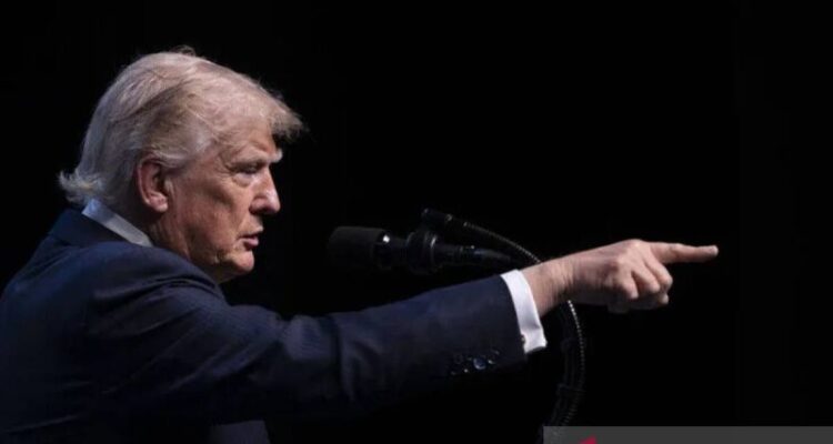 Presiden Amerika Serikat Donald Trump saat konferensi pers di Ankara, Turkiye, (8/7/2026). Sumber foto: Antara