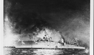 Karya lukis Joe T. Fleischman (1950_ yang menggambarkan tenggelamnya USS Houston (CA-30) dalam pertempuran Selat Sunda, 1 Maret 1942 melawan destroyer Jepang. Sumber foto: U.S. Naval History and Heritage Command Karya lukis Joe T. Fleischman (1950_ yang menggambarkan tenggelamnya USS Houston (CA-30) dalam pertempuran Selat Sunda, 1 Maret 1942 melawan destroyer Jepang. Sumber foto: U.S. Naval History and Heritage Command